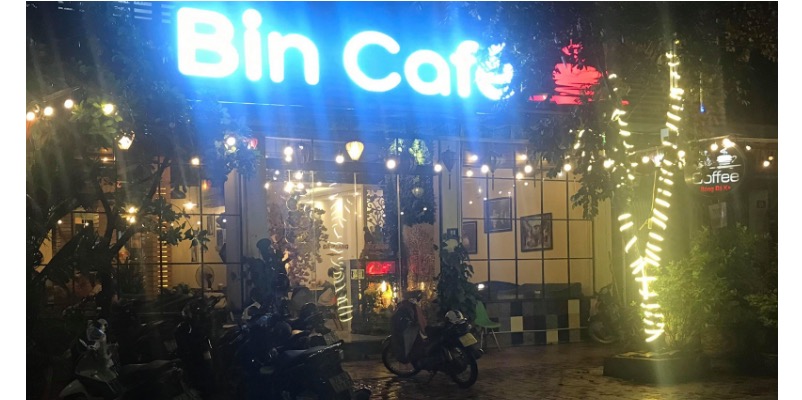 Không gian đầy tinh tế cùng đồ uống của Cafe Bin được nhiều người yêu thích